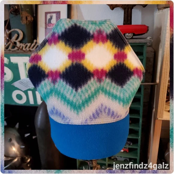 NWOT Patagonia Synchilla Aztec Synchilla Fleece Beanie Hat Timber Twist Small